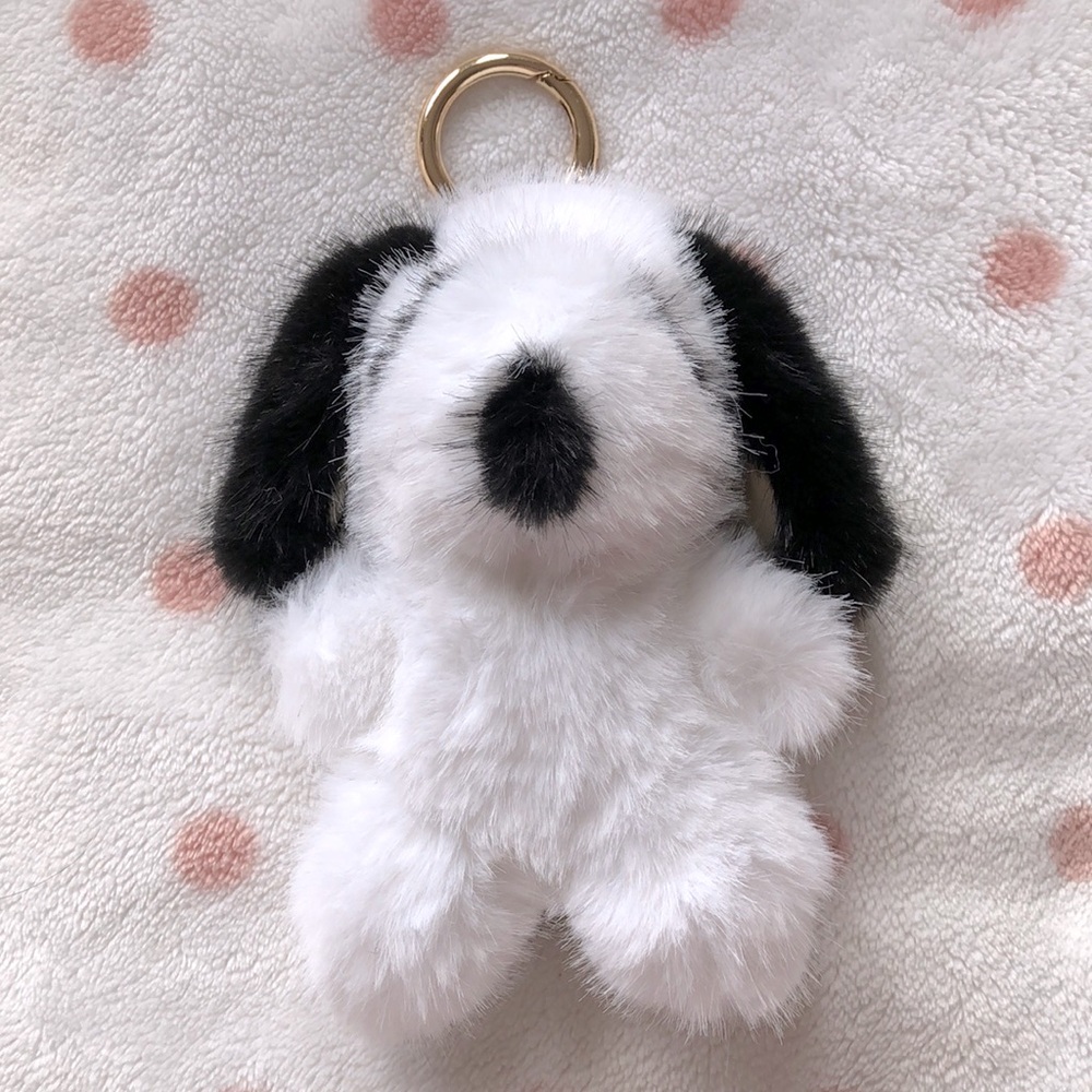 NWOT Kawaii Snoopy Keychain 🖤🤍